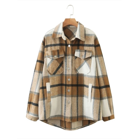 PLUS Plaid round hem shacket button up jacket - Picture 4 of 15